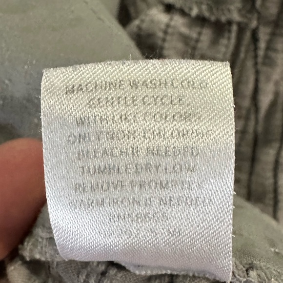 EUC HALOGEN TEXTURED GREY AND  NAVY PINSTRIPED FULL SKIRT size 10 - Picture 6 of 6